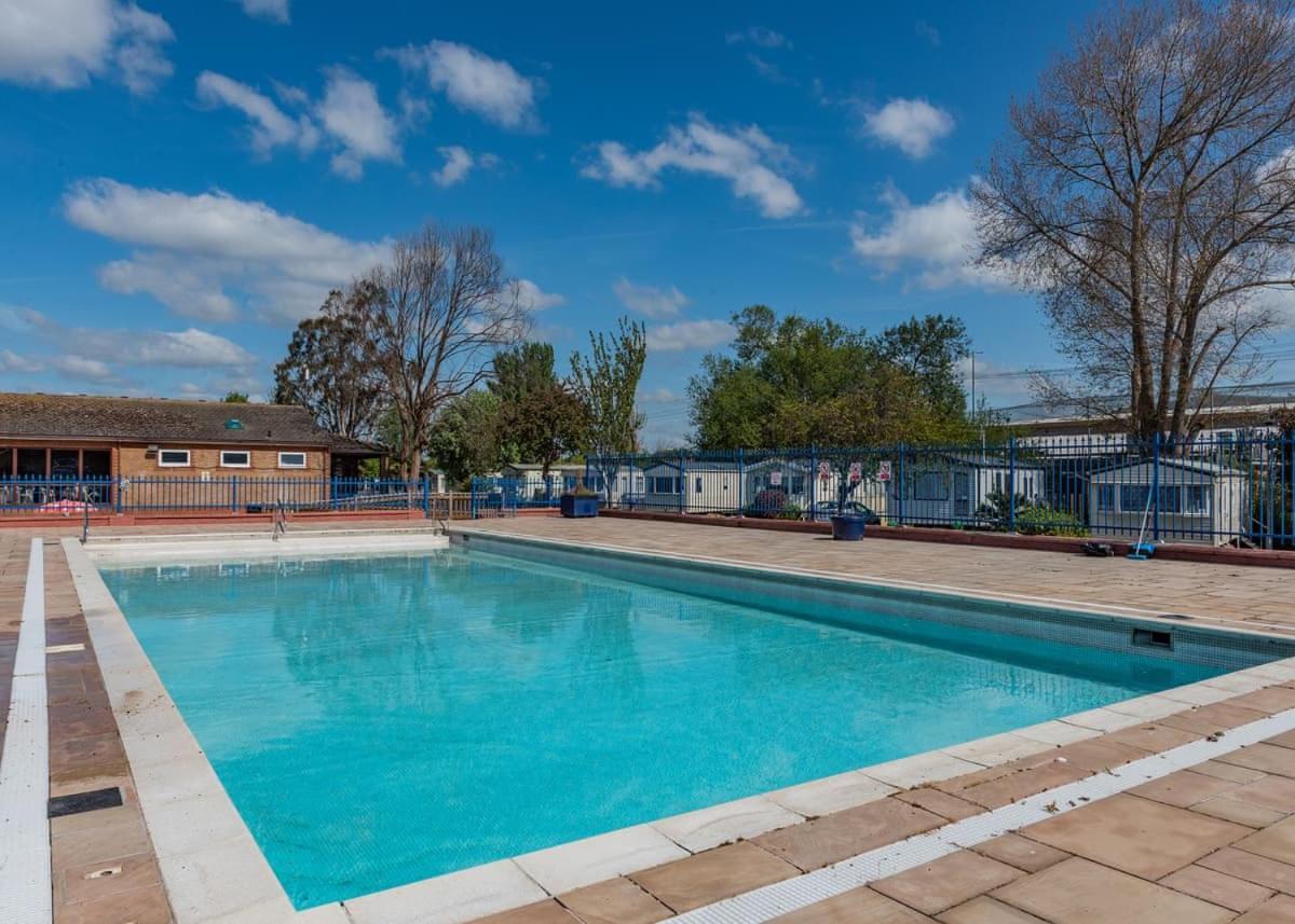 Riverside Caravan Holiday park *